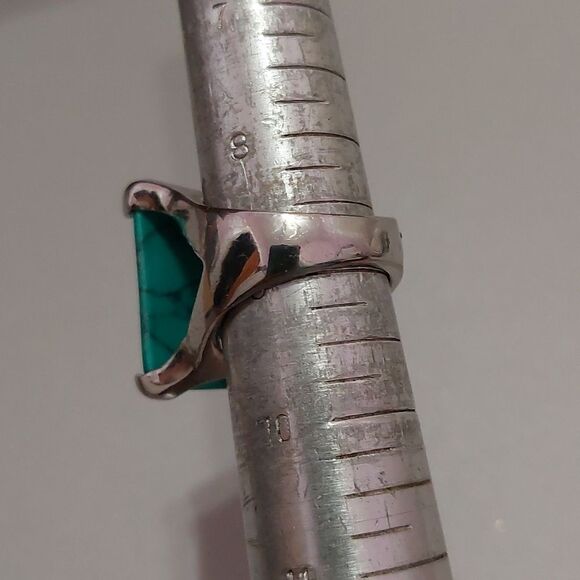 Faux Green Malachite Chunky Statement Cocktail Ring Size 9 Silver Tone - Picture 4 of 7